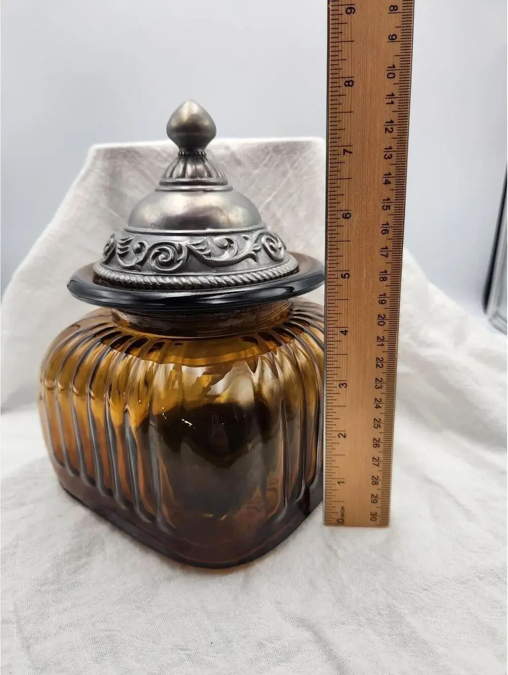 Vintage Style Amber Glass Jar with Ornate Pewter Tone Metal Lid Decorative I3 - Picture 2 of 12
